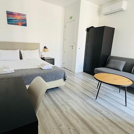 Beautiful Rooms In The Center Of Lisbon Exterior photo