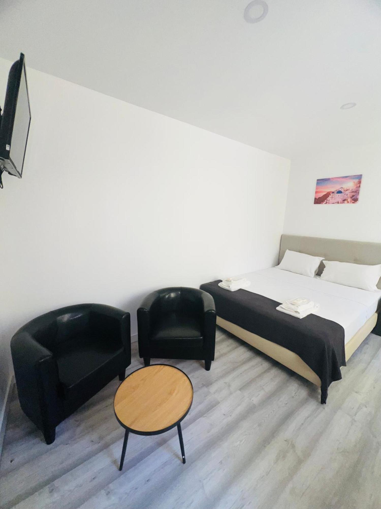 Beautiful Rooms In The Center Of Lisbon Exterior photo