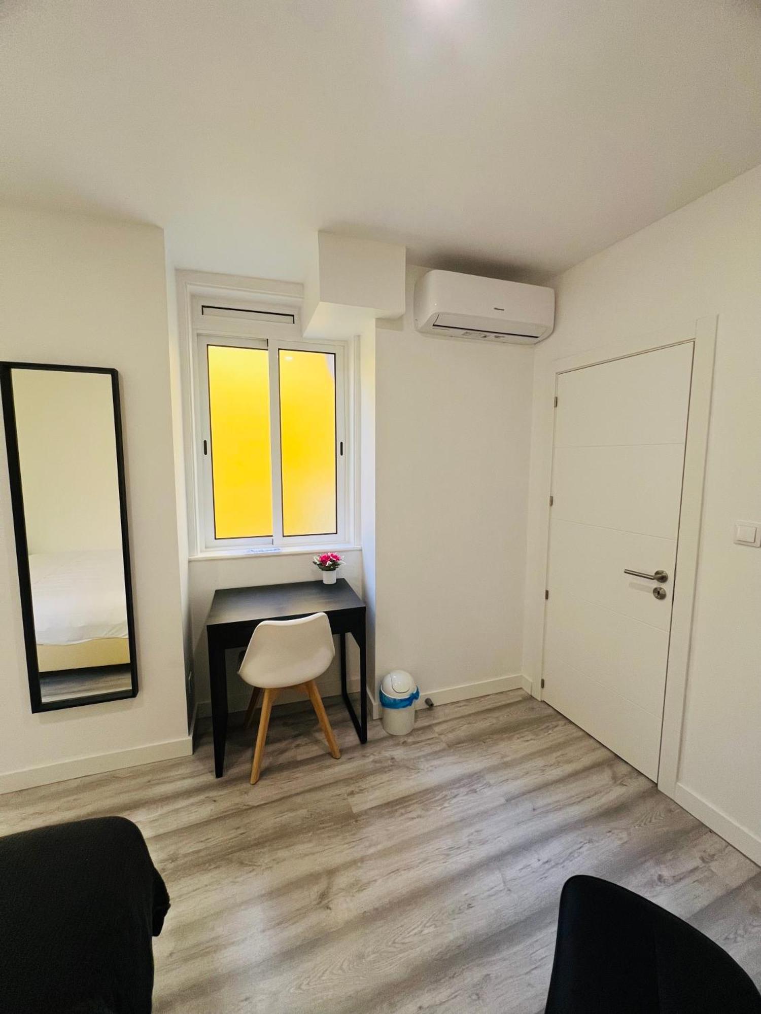 Beautiful Rooms In The Center Of Lisbon Exterior photo