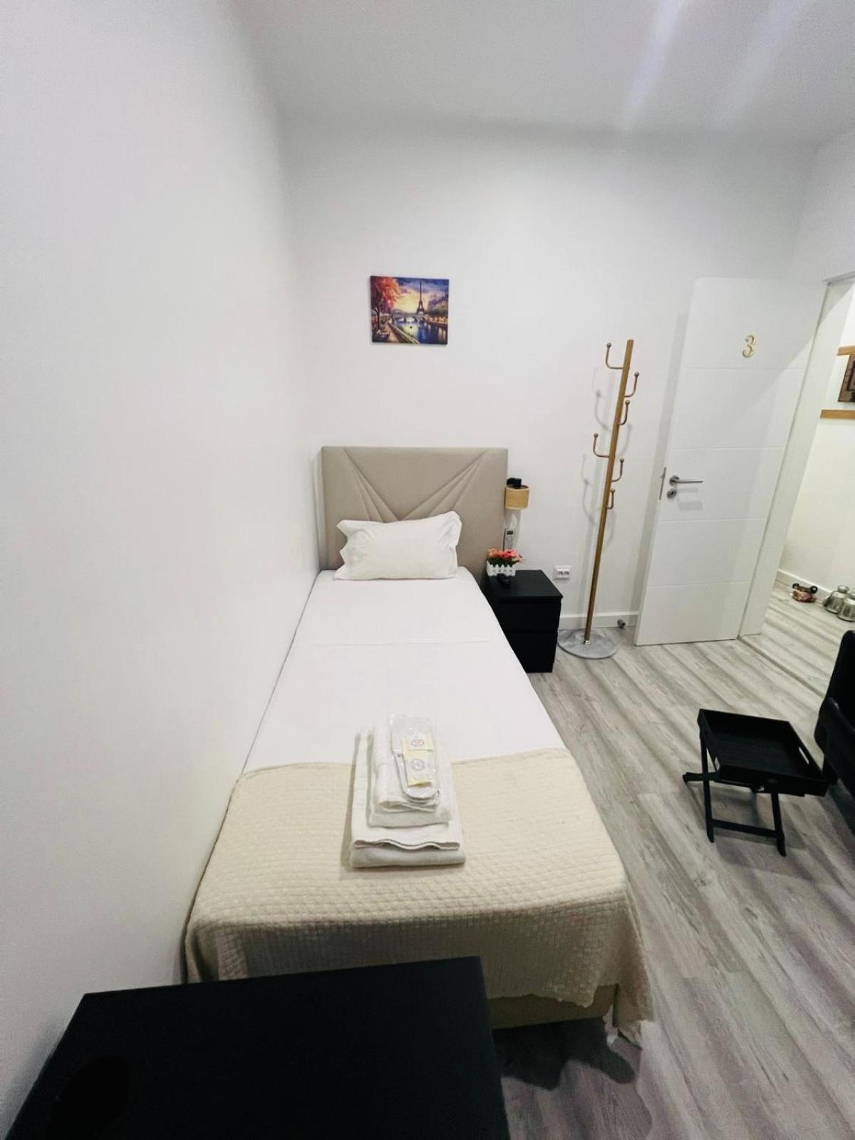 Beautiful Rooms In The Center Of Lisbon Exterior photo