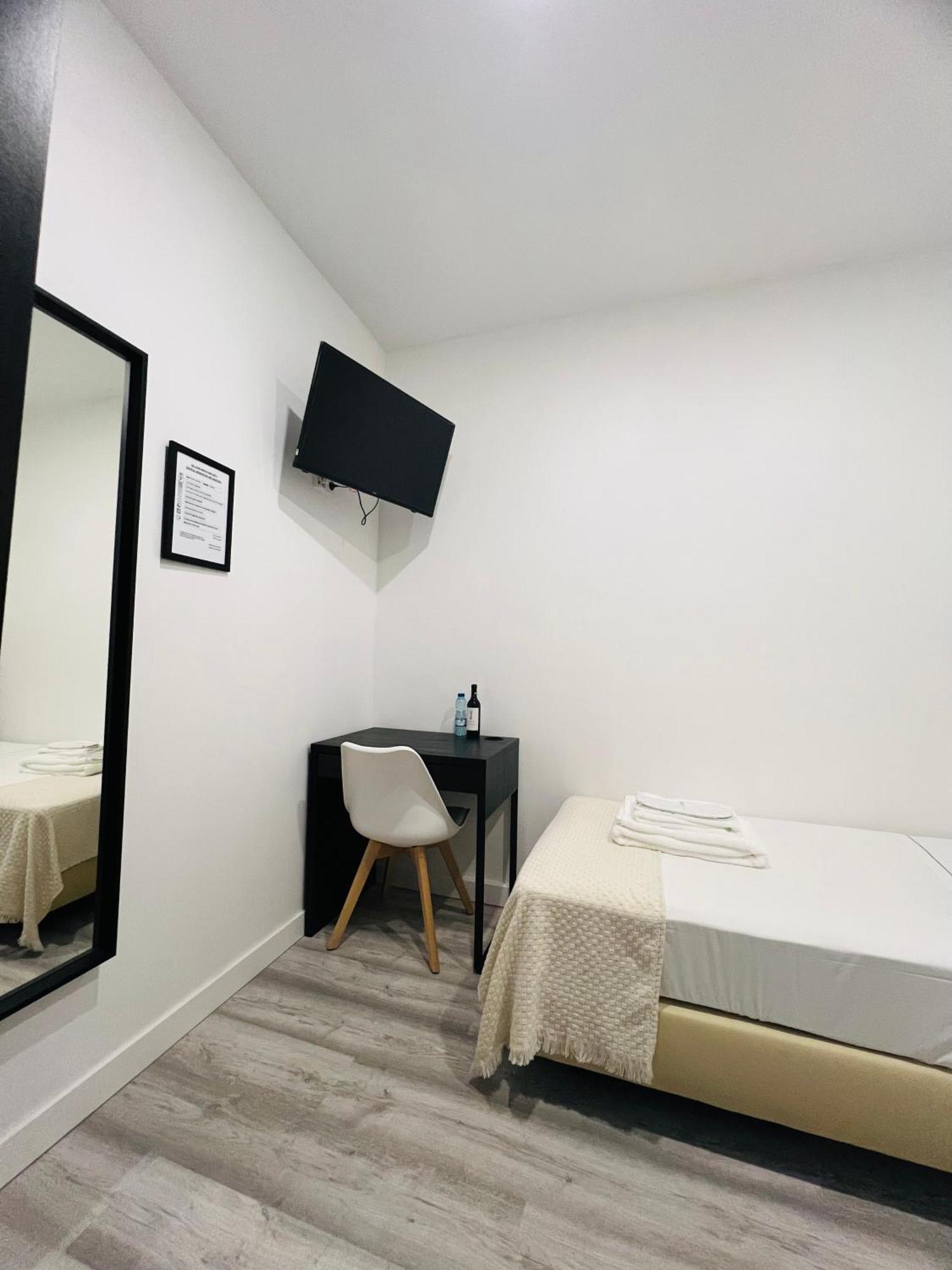 Beautiful Rooms In The Center Of Lisbon Exterior photo
