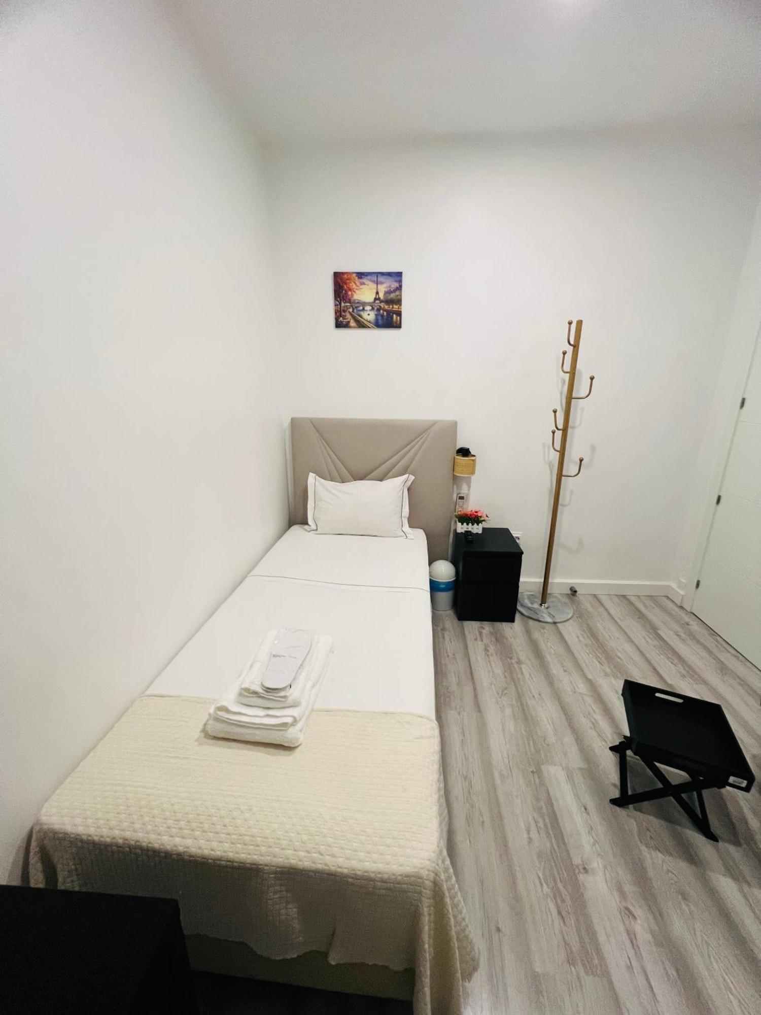Beautiful Rooms In The Center Of Lisbon Exterior photo